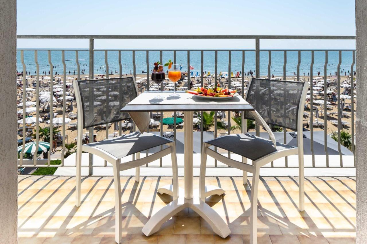Hotel Delaville Frontemare Lido di Jesolo Luaran gambar